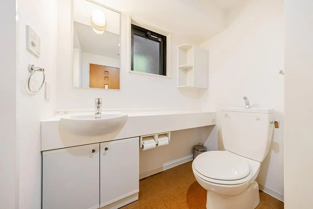 Shinjuku 10 Min Walk, Higashi Shinjuku 4 Min, Kabukicho, Shin-Okubo Apartment Tokyo